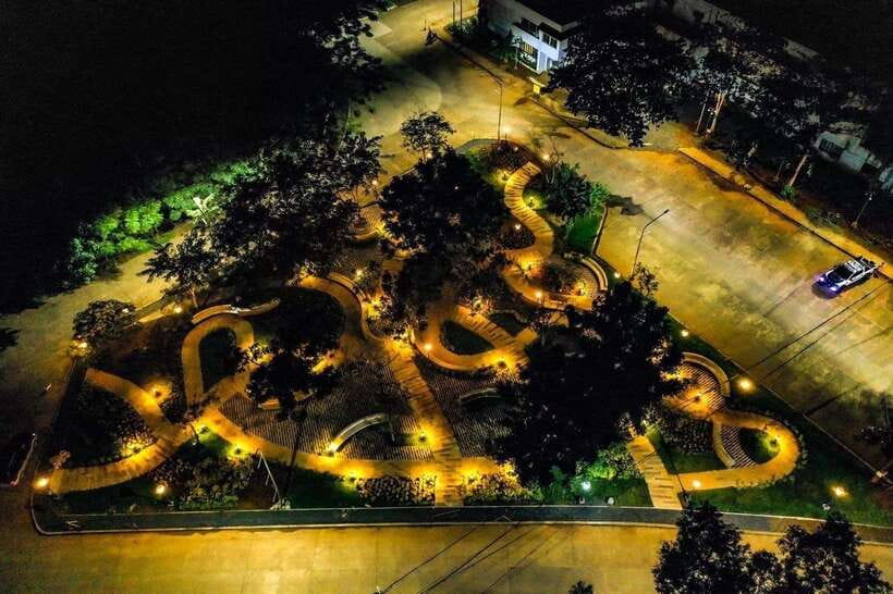 Puerto Princesa: Balayong People's Park with Dinner and Show - Dinner Comes First, and the Buffet Detail Matters
