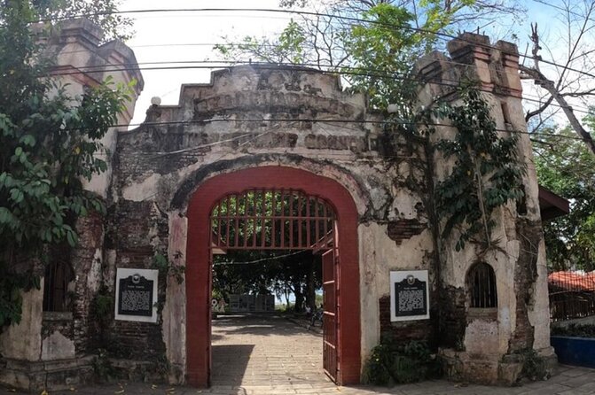 Puerto Princesa Palawan Historical Tour - Baywalk Park: Puerto Princesa’s public waterfront