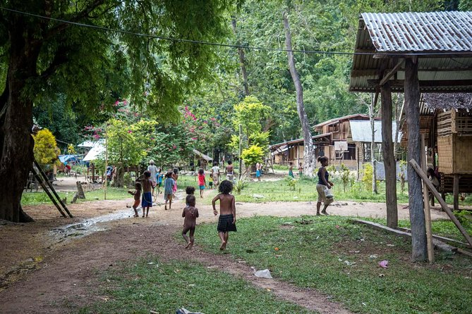 Puerto Princesa: Trek to Batak Tribe Village - The 7:00 am pickup and ride out of the city