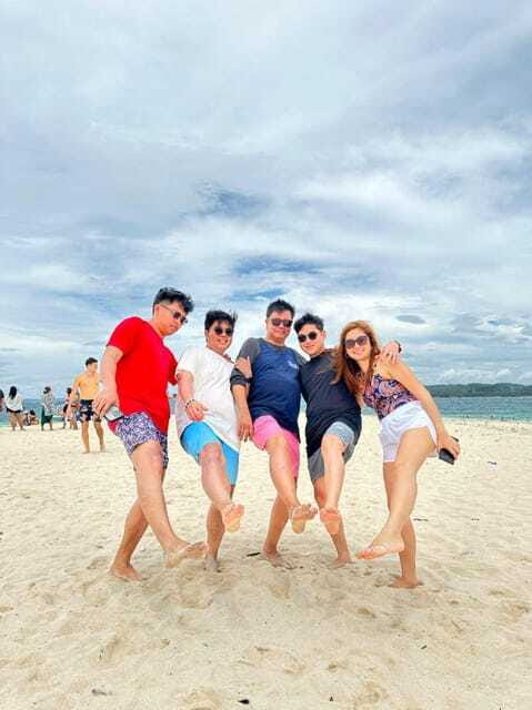 SIARGAO: PRIVATE ISLAND HOPPING GUYAM, DAKU AND NAKED ISLAND - Private does not always mean perfectly flexible