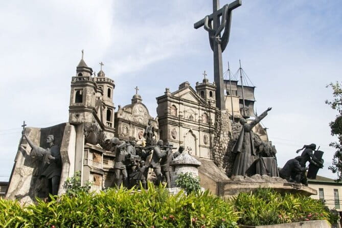 Small Group Cebu City And Uphill Mountain Tour - Sirao Garden starts the day with mountain views