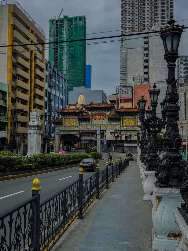 Solo Traveler Friendly Manila Walk w/ Mobile Photography - Museums That Add Art, Nature, and Filipino Identity