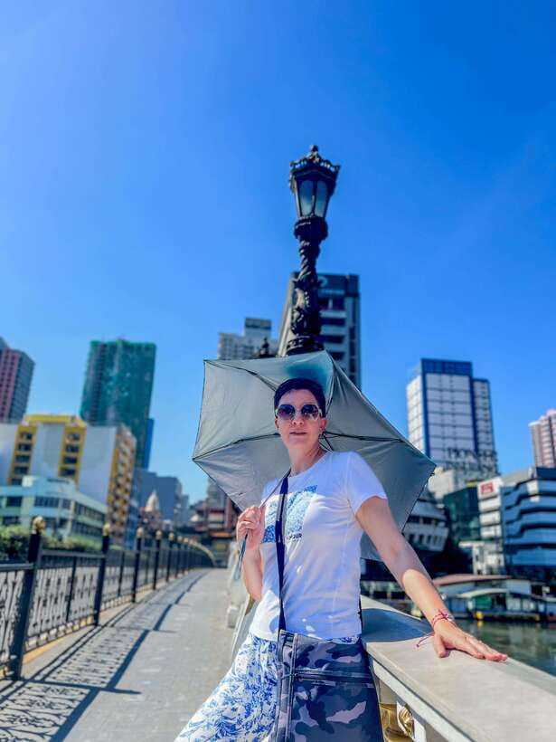 Solo Traveler Friendly Manila Walk w/ Mobile Photography - Rizal Park and the Public Heart of Manila