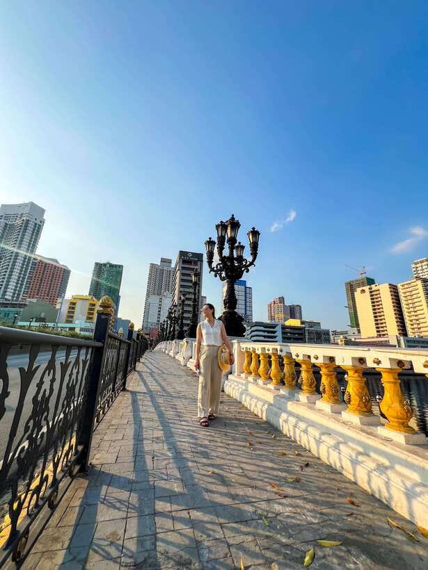 Solo Traveler Friendly Manila Walk w/ Mobile Photography - Arroceros Forest Park and the Pasig River Esplanade