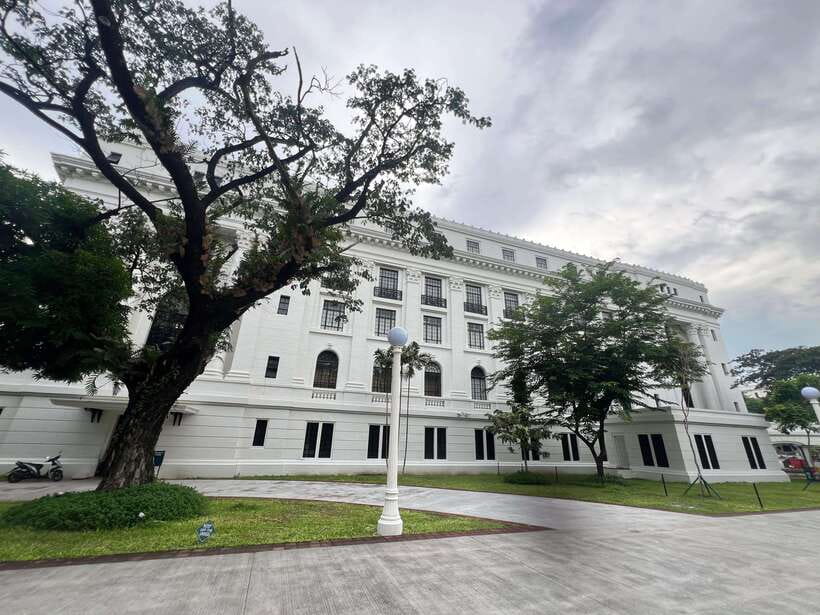 Solo Traveler Friendly Manila Walk w/ Mobile Photography - Is $45 Good Value for Eight Hours?