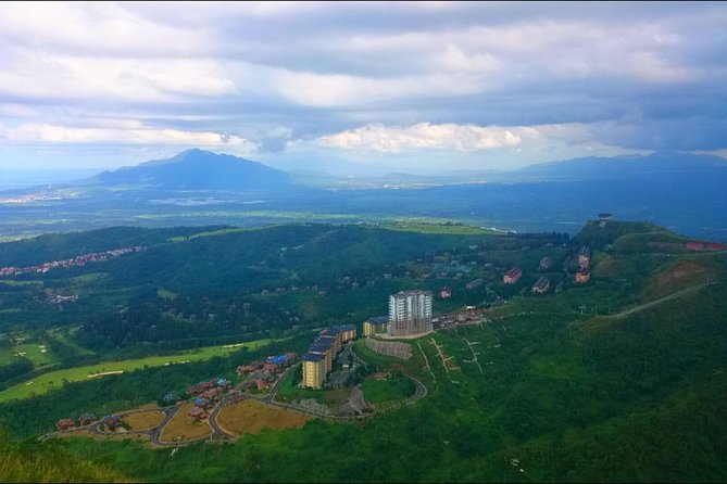 Spectacular Manila to Tagaytay: Full-Day Sightseeing Tour - Paco Park: Manila’s quiet Spanish-era cemetery