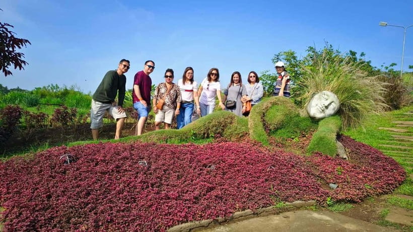 Tagaytay: Taal Volcano Tagaytay Private Tour w/Jeepney Ride - The Taal Lake cruise and fish corrals