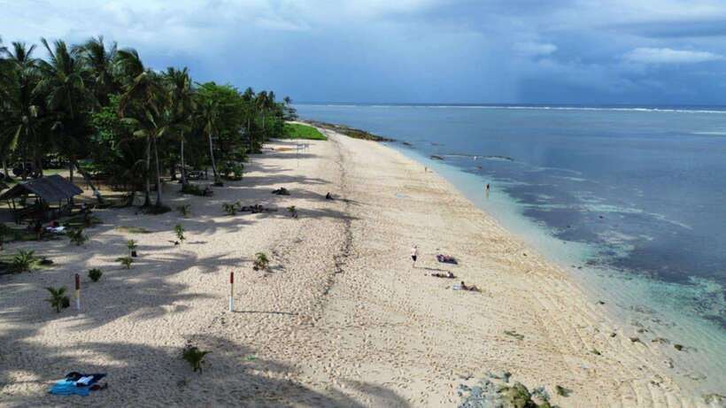 Tri island tour: Naked Island, Daku Island and Guyman Island - Naked Island and its wonderfully spare appeal